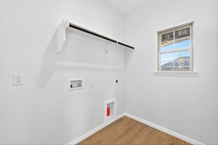 Spacious, unfurnished interior of a new home in Forest Park, Princeton (Image 20).