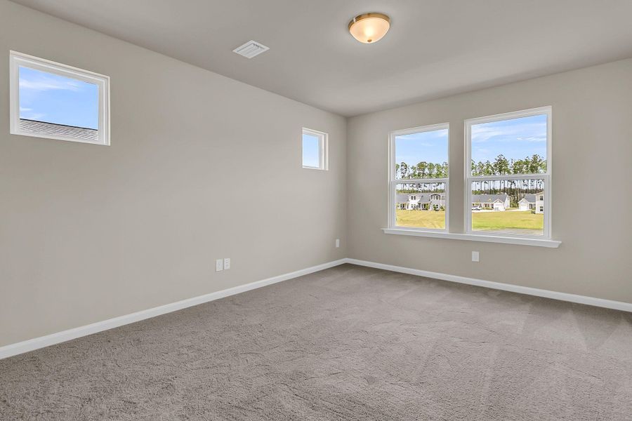 Spacious, unfurnished interior of a new home in , Summerville (Image 20).