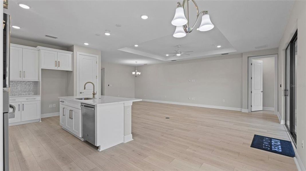 Spacious, unfurnished interior of a new home in Cresswind Lakewood Ranch, Lakewood Ranch (Image 17).
