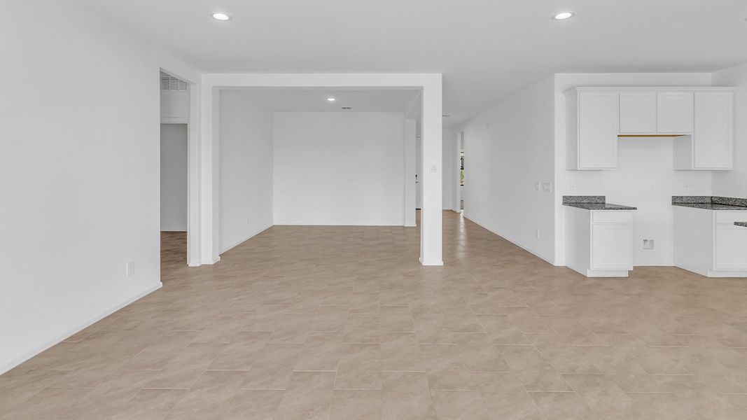 Representative unfurnished interior of a home built from the Pearl by D.R. Horton in Saguaro Bloom, Marana (Image 32).