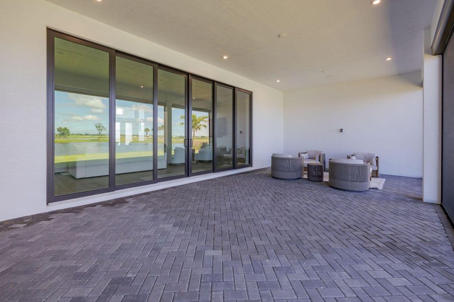 Spacious, unfurnished interior of a new home in , Port St. Lucie (Image 27).