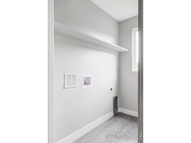 Spacious, unfurnished interior of a new home in , Denver (Image 19).