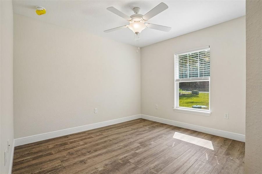 Spacious, unfurnished interior of a new home in , Citrus Springs (Image 36).