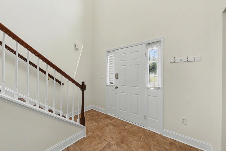 Spacious, unfurnished interior of a new home in , North Charleston (Image 19).