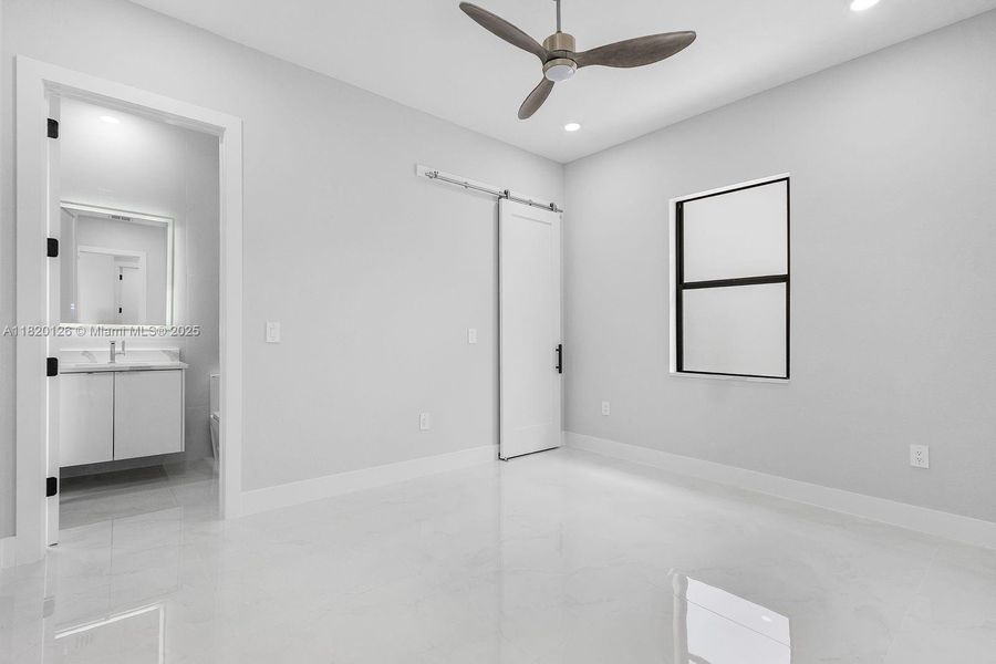 Image 75 of a home in .