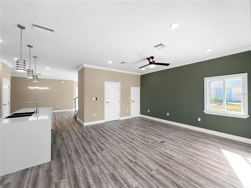 Spacious, unfurnished interior of a new home in , Davenport (Image 16).