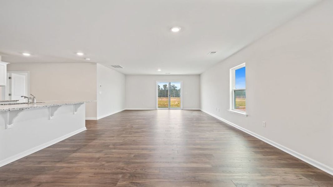 Spacious, unfurnished interior of a new home in Harrier Point, Woodruff (Image 13).