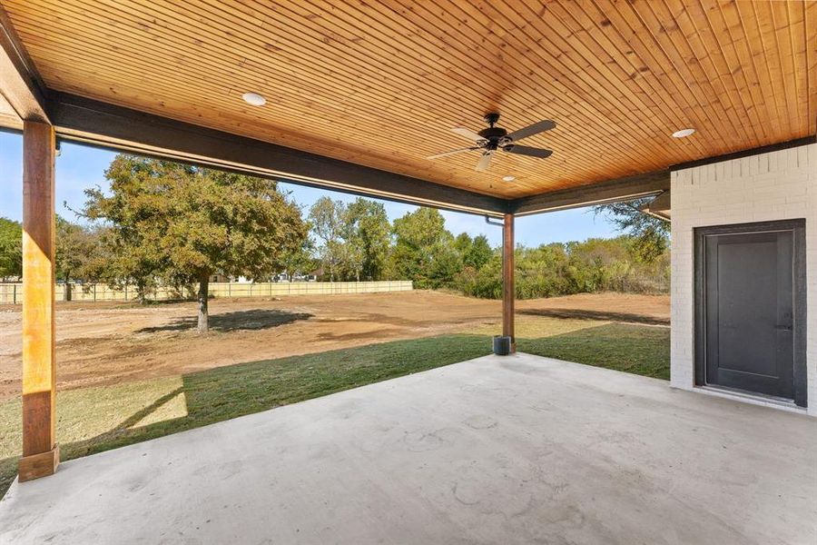 View of patio / terrace featuring a ceiling fan