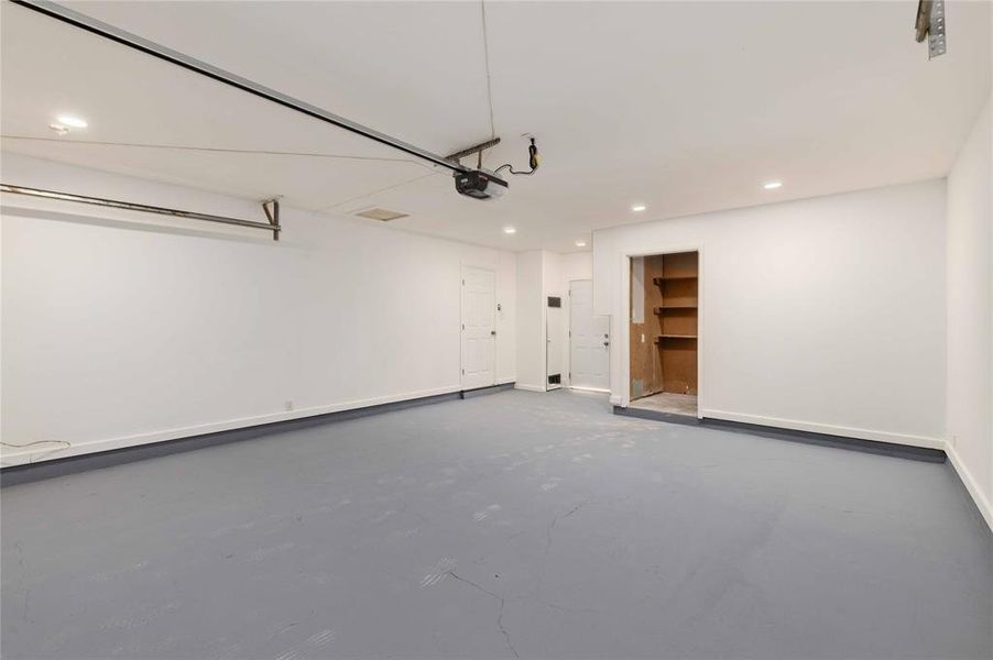 Spacious, unfurnished interior of a new home in , Brownwood (Image 23). Spacious, unfurnished interior of a new home in , Brownwood (Image 23).