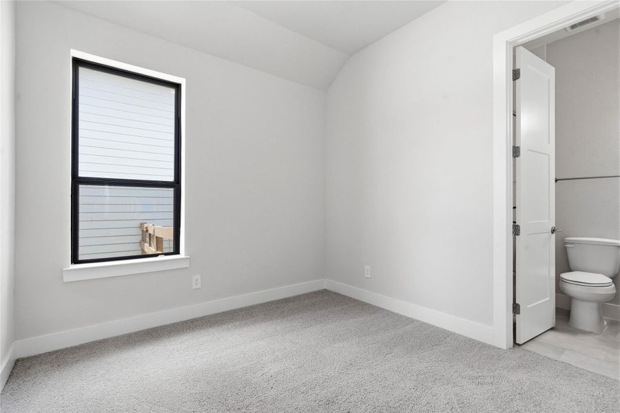 Spacious, unfurnished interior of a new home in Timber Hollow, Magnolia (Image 24). Spacious, unfurnished interior of a new home in Timber Hollow, Magnolia (Image 24).