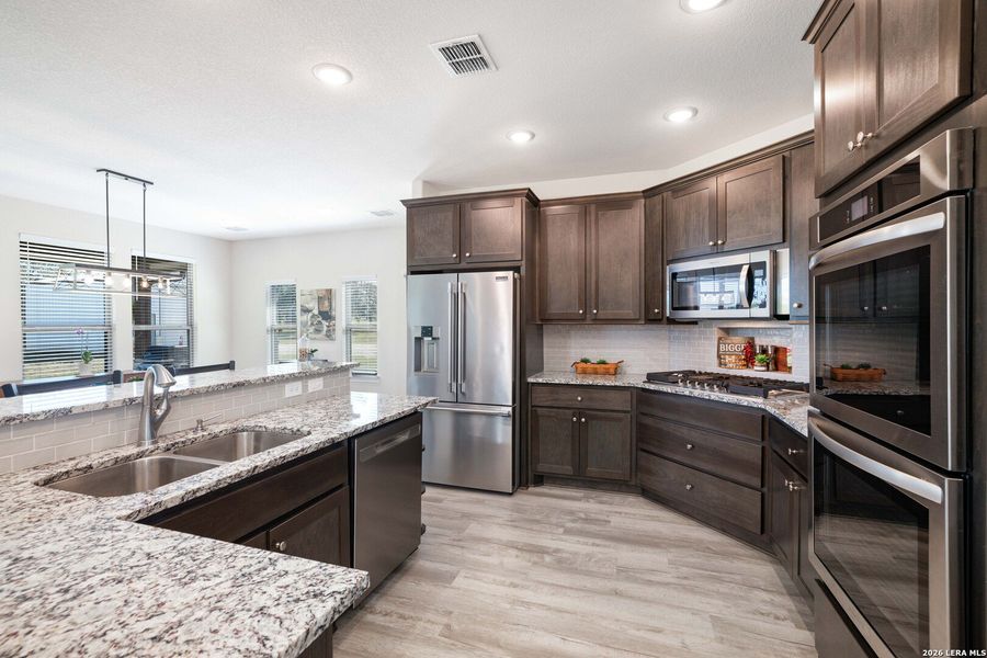 Furnished interior view inside a new home in , Bandera (Image 17).