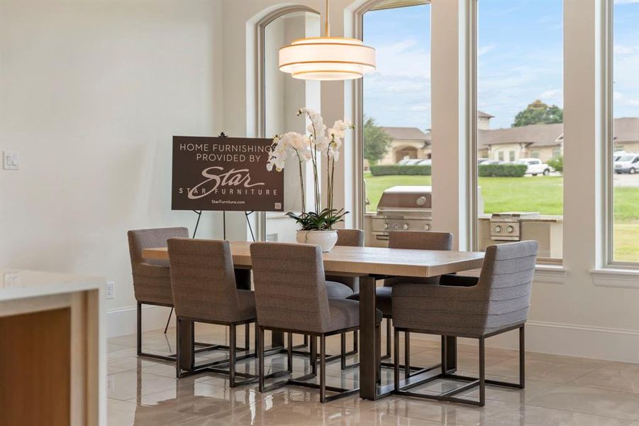 This dining set by Star Furniture is the Robards Modern-Quartz 5-Piece Rectangular Dining Room Style GP:D478