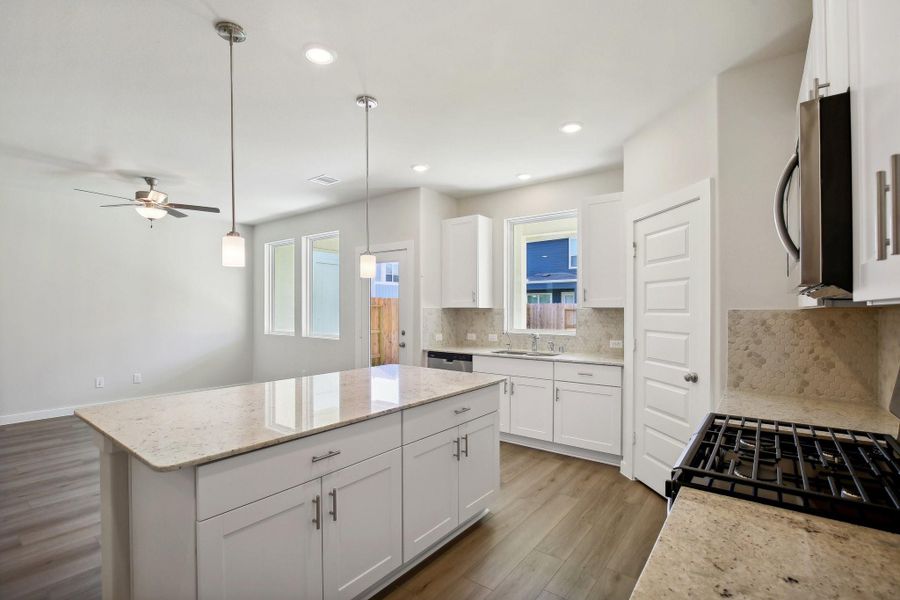 Photo is not of the actual home, but is an inspirational photo of builder’s model home and may depict options, furnishings, and/or decorator features that are not included Photo is not of the actual home, but is an inspirational photo of builder’s model home and may depict options, furnishings, and/or decorator features that are not included