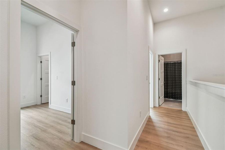 Spacious, unfurnished interior of a new home in , St. Petersburg (Image 25). Spacious, unfurnished interior of a new home in , St. Petersburg (Image 25).