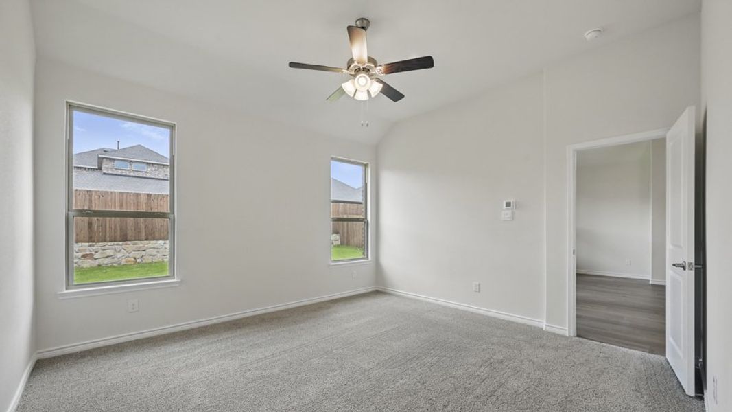 Spacious, unfurnished interior of a new home in Lakewood Trails, Forney (Image 20).