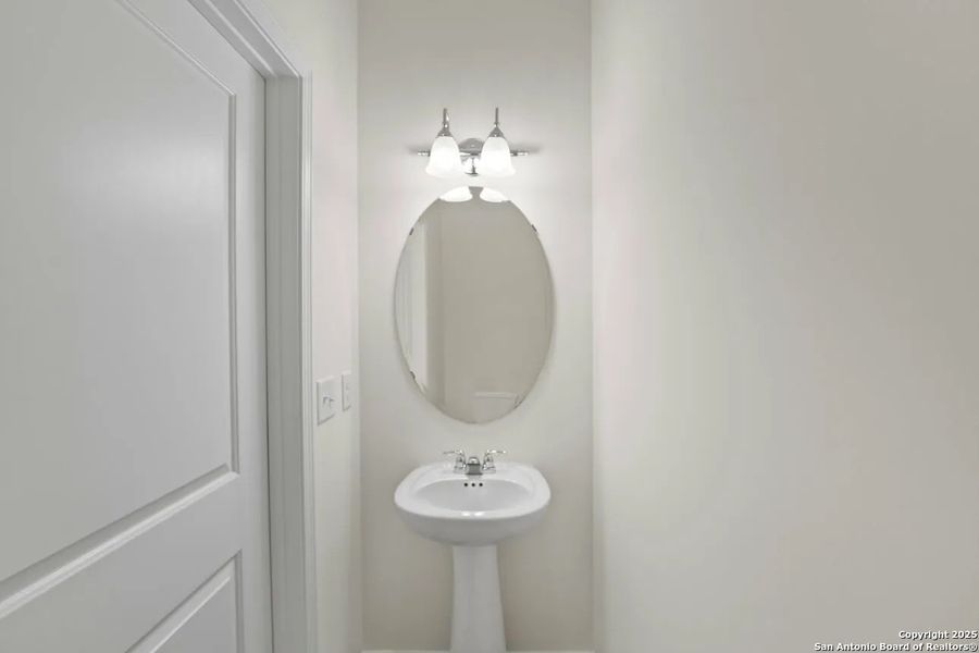 Close-up of interior finishes inside a home in Saddlebrook Ranch, Schertz (Image 13).