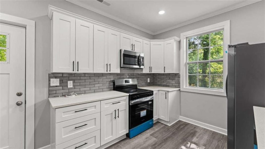 Furnished interior view inside a new home in , Cedartown (Image 5).