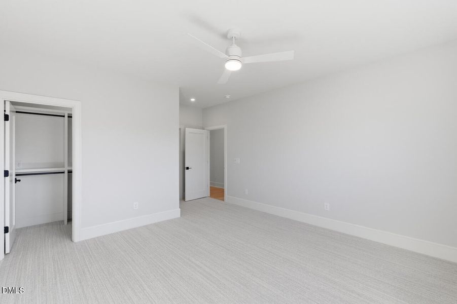 5856 Carriage Gate-76