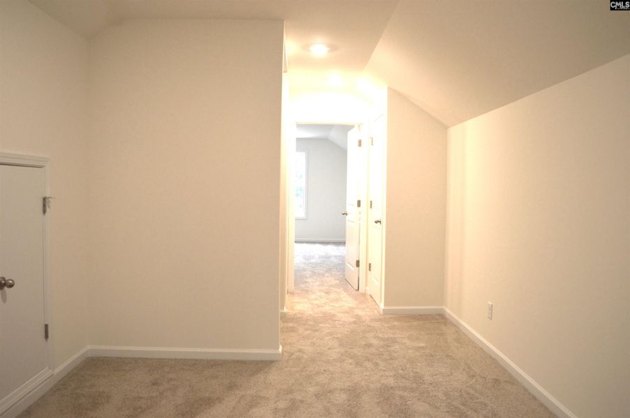 Spacious, unfurnished interior of a new home in Bickley Station, Irmo (Image 23).