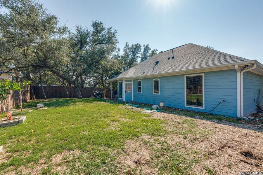Exterior details and patio area of a home in , Canyon Lake (Image 3).