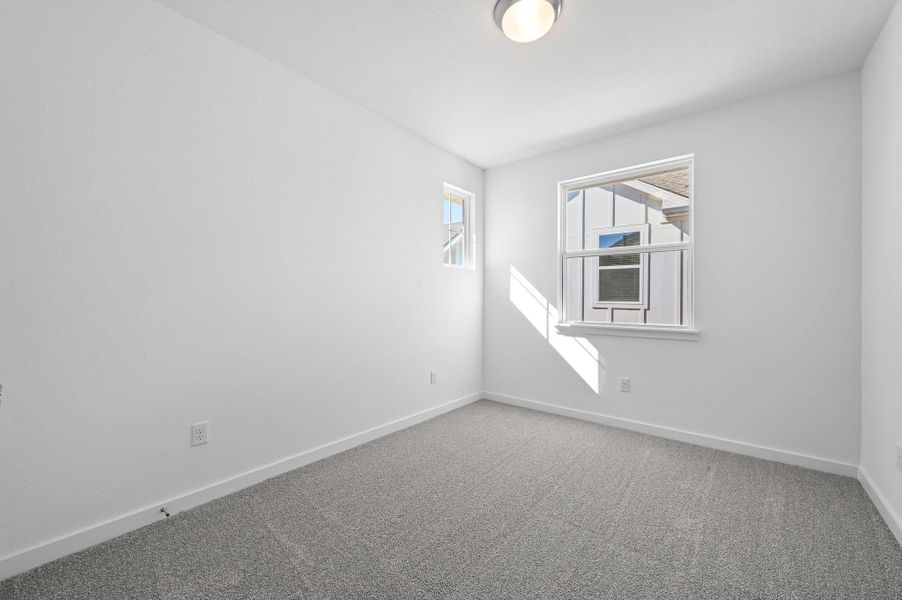 Spacious, unfurnished interior of a new home in The Porch at Du Pre, Buda (Image 17).