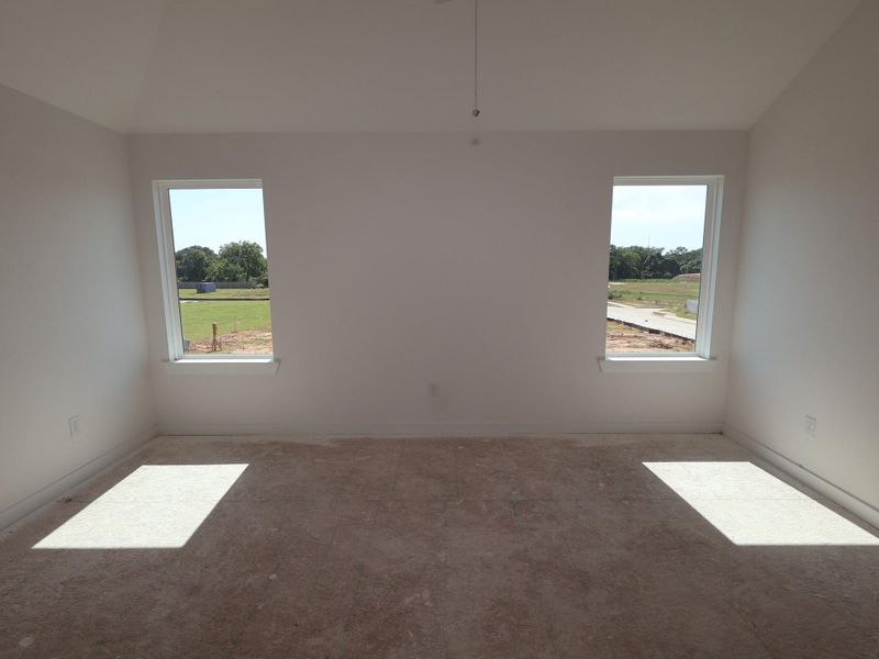 Spacious, unfurnished interior of a new home in Summerview, Fulshear (Image 7).