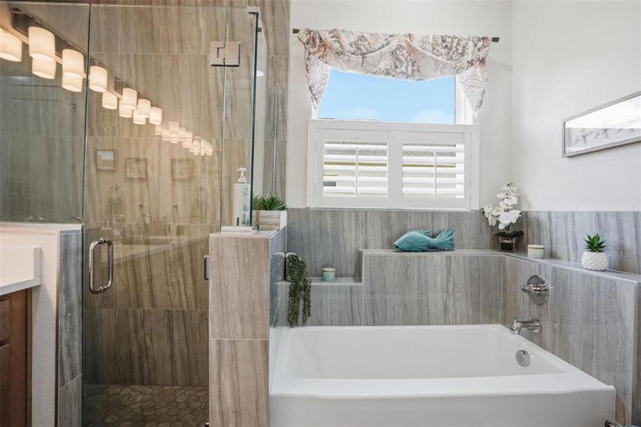 Furnished interior view inside a new home in , Weeki Wachee (Image 41).