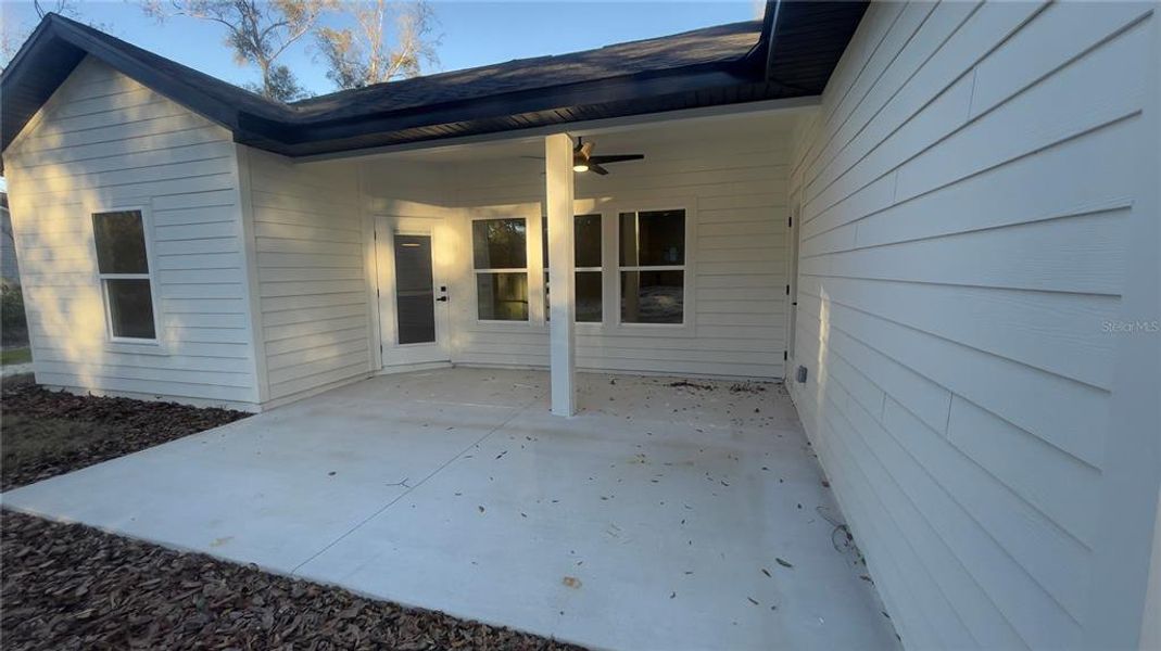 Exterior details and patio area of a home in , Chiefland (Image 30).