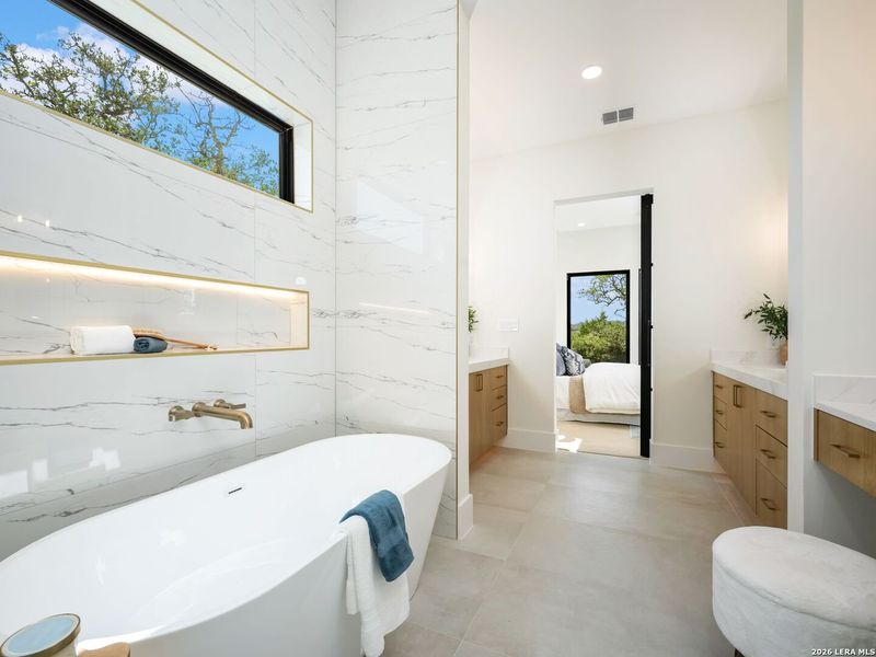 Furnished interior view inside a new home in , Boerne (Image 41).