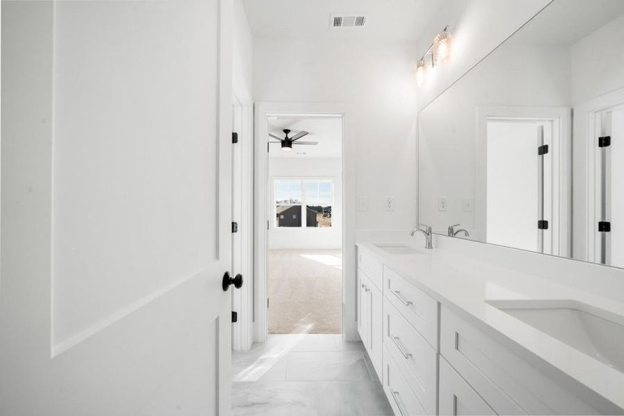 Image 52 of a home in .