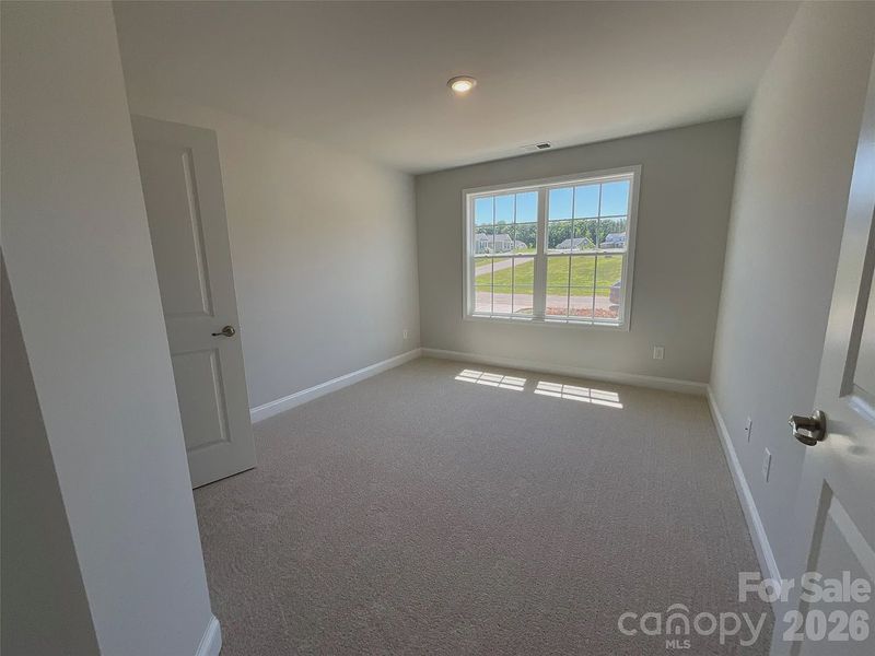 Spacious, unfurnished interior of a new home in Lauren Pines, York (Image 17).