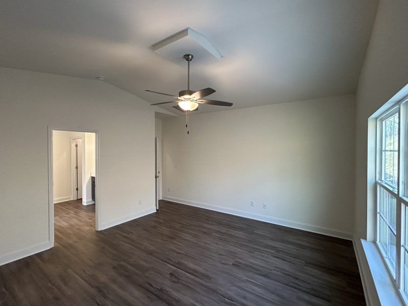 Spacious, unfurnished interior of a new home in Miller's Reserve, Winston-Salem (Image 35).