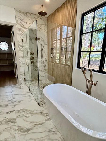 Furnished interior view inside a new home in , Roswell (Image 16).