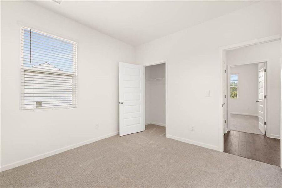 Spacious, unfurnished interior of a new home in Bridle Creek, Locust Grove (Image 26).