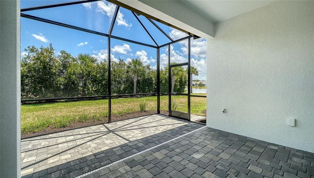 Exterior details and patio area of a home in Windward, Lakewood Ranch (Image 4).
