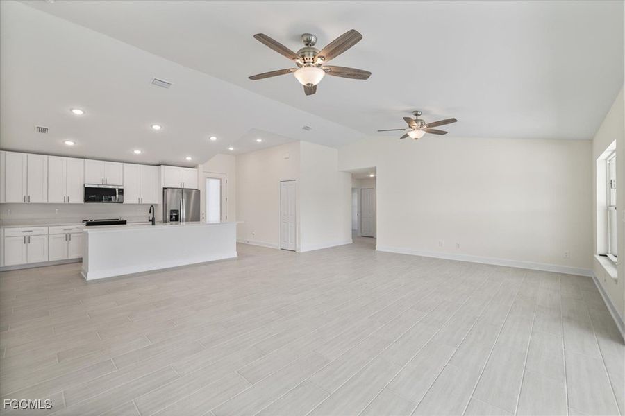 Spacious, unfurnished interior of a new home in Cape Coral, Cape Coral (Image 17). Spacious, unfurnished interior of a new home in Cape Coral, Cape Coral (Image 17).