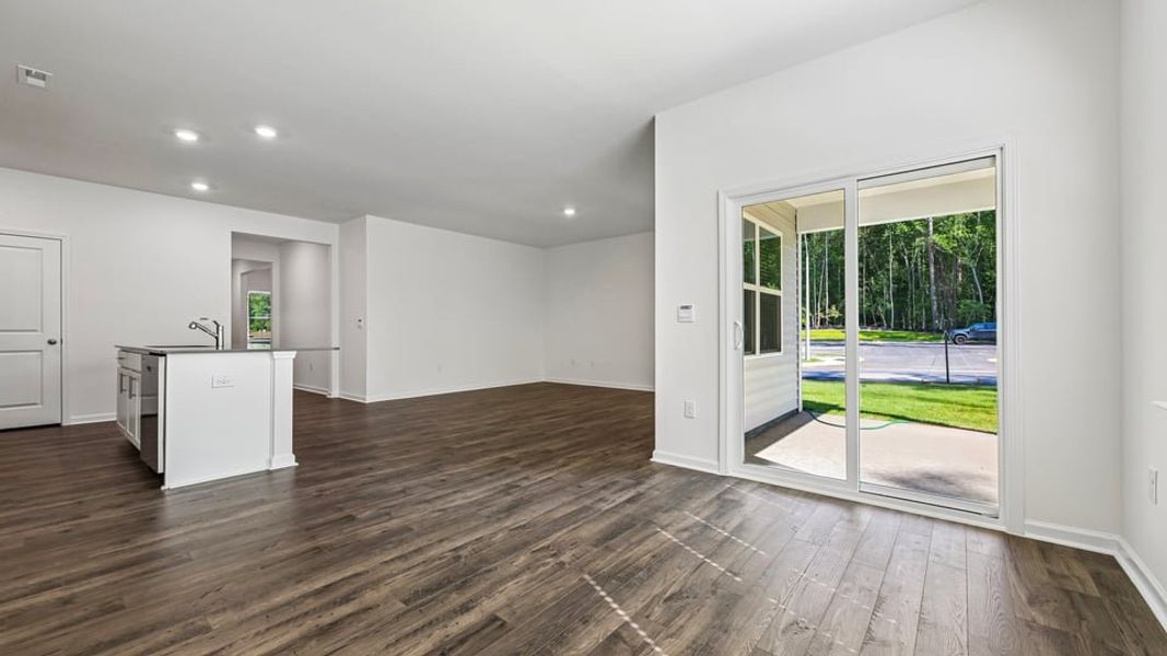 Spacious, unfurnished interior of a new home in The Villas at Laurel Oaks, Sanford (Image 18).