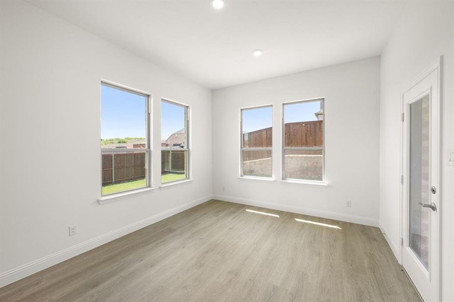 4304 Knight- Dining-1