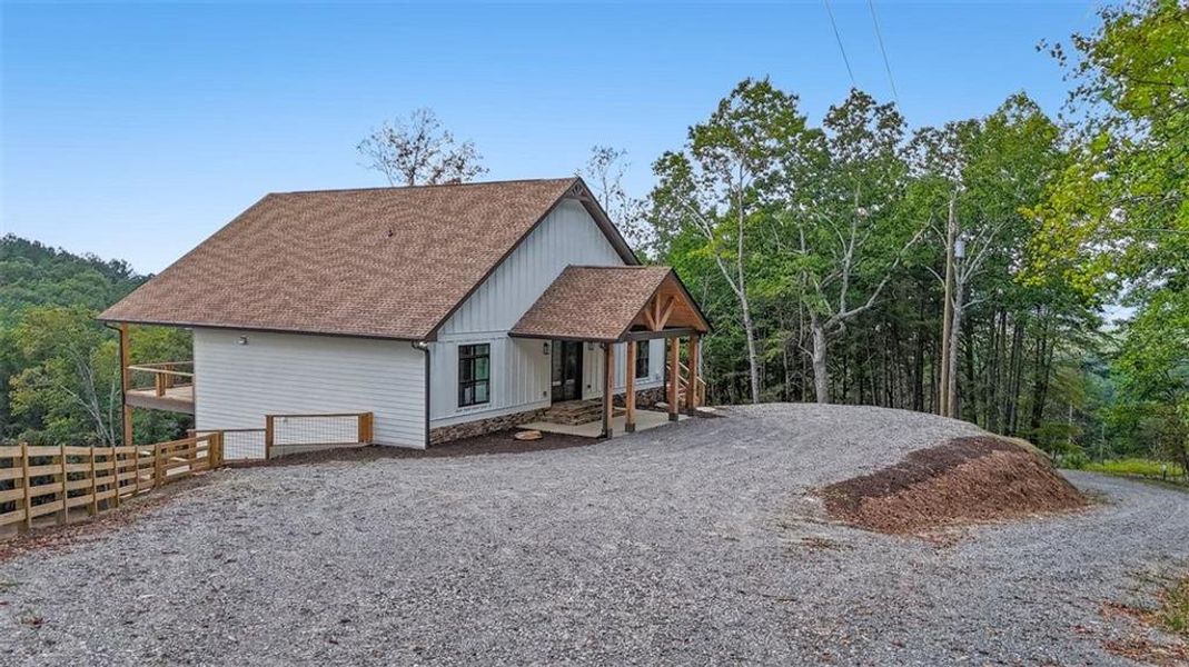 Exterior details and patio area of a home in , Ranger (Image 4).