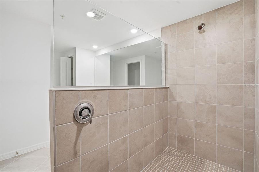 Close-up of interior finishes inside a home in Legends Cove, Bradenton (Image 12).