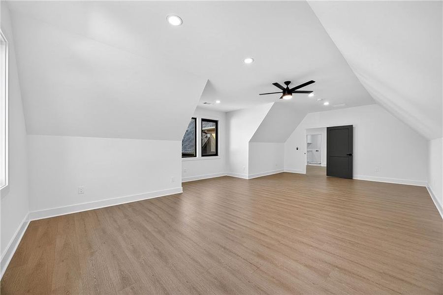 Spacious, unfurnished interior of a new home in , Auburn (Image 33).