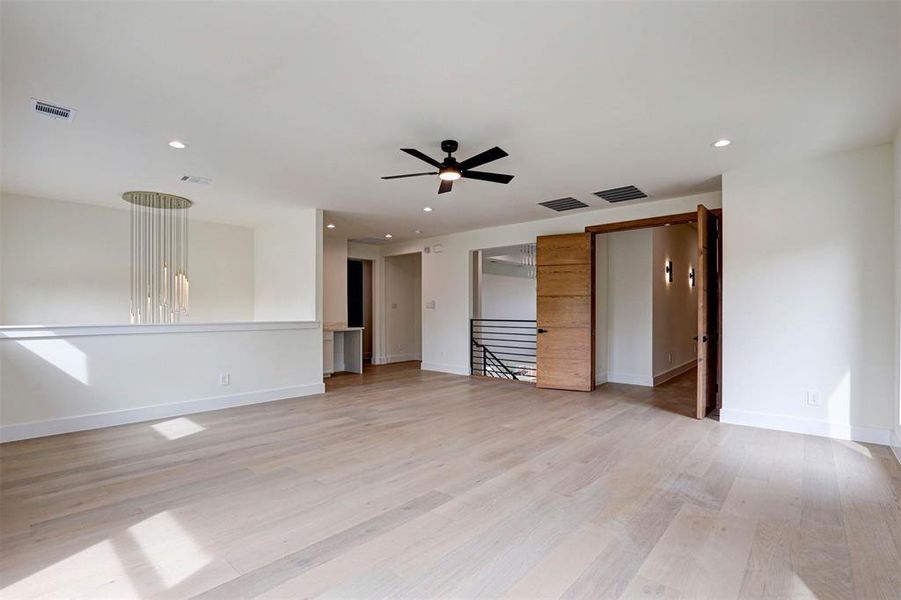 Spacious, unfurnished interior of a new home in , Keller (Image 29).