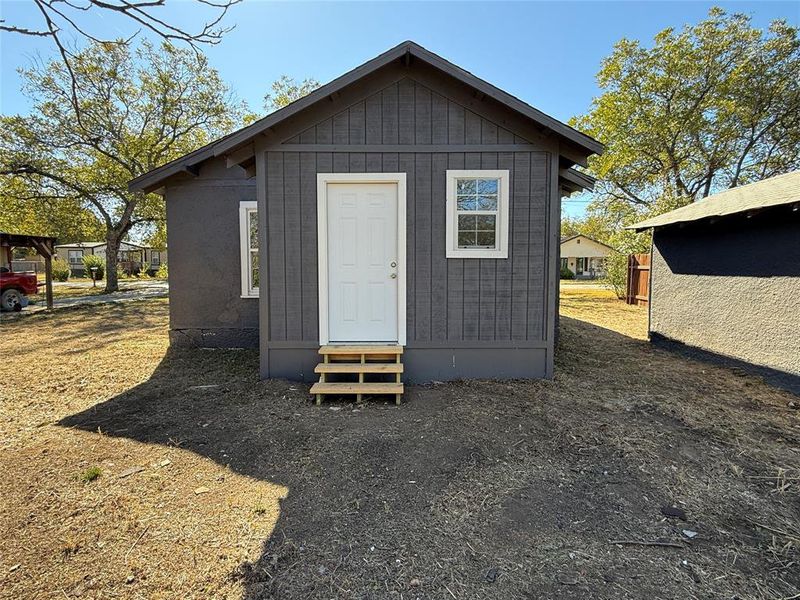 Exterior details and patio area of a home in , Coleman (Image 17).