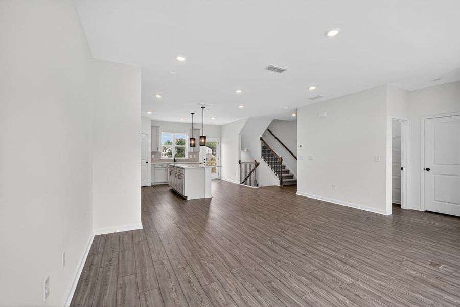 Spacious, unfurnished interior of a new home in Rosewood Farm, Lawrenceville (Image 19).