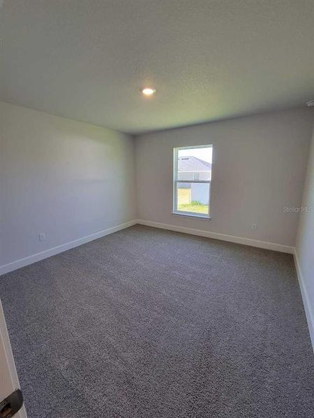 Spacious, unfurnished interior of a new home in Marion Oaks, Ocala (Image 18).