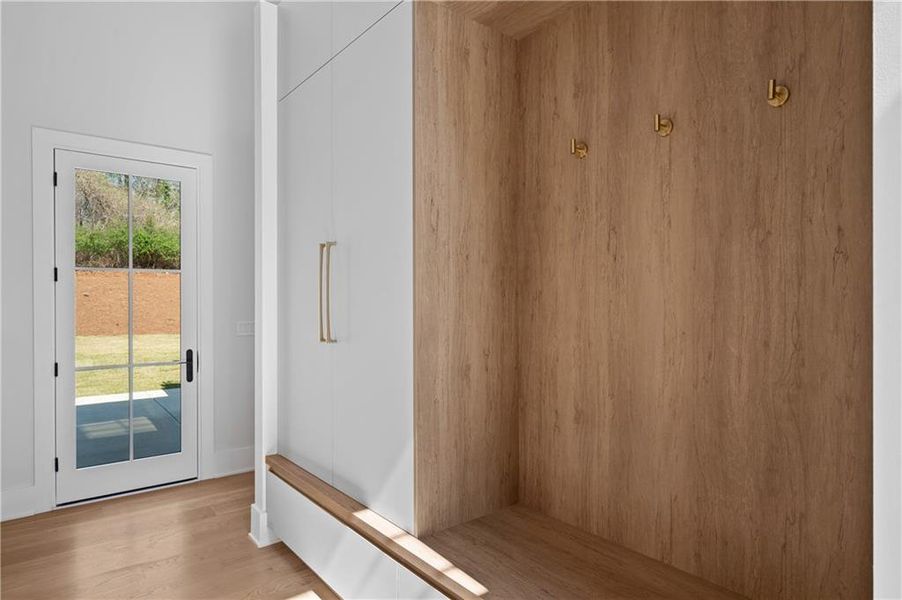 Spacious, unfurnished interior of a new home in , Roswell (Image 58).