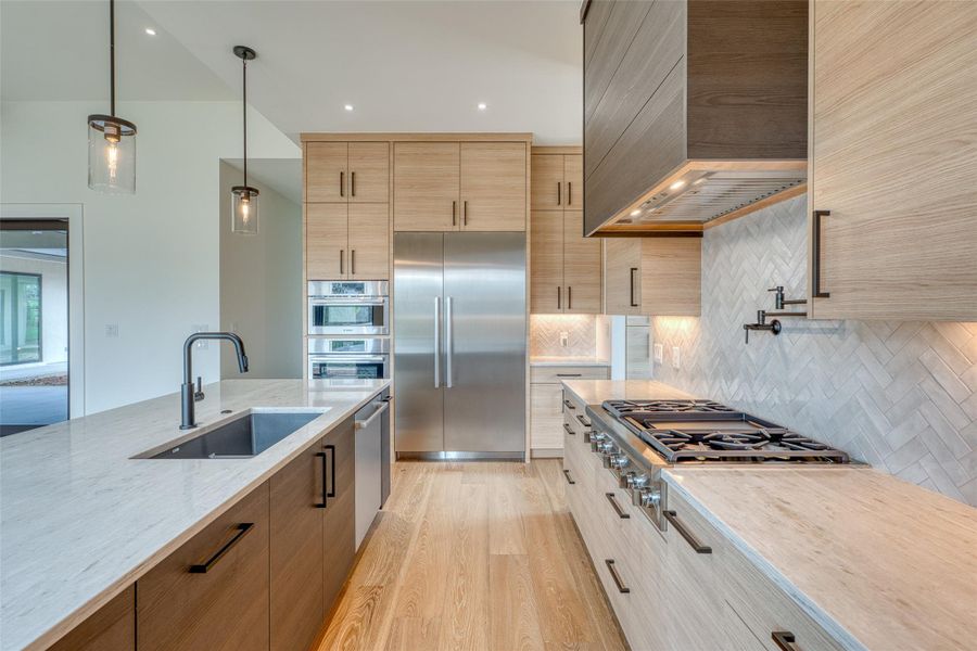 Furnished interior view inside a new home in , Horseshoe Bay (Image 8).
