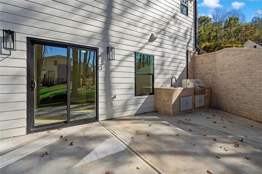 Exterior details and patio area of a home in , Villa Rica (Image 35).