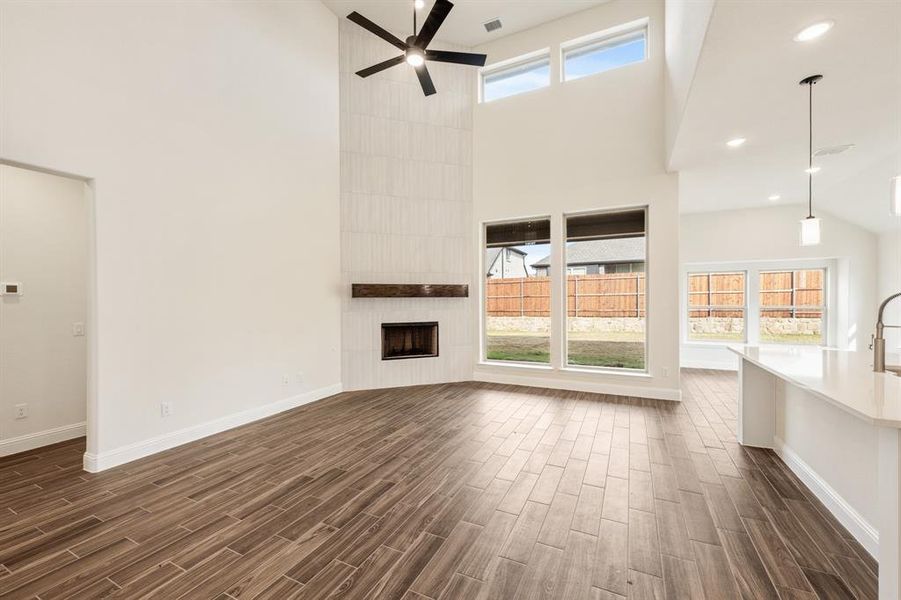 Spacious, unfurnished interior of a new home in Hunters Ridge, Crowley (Image 24).