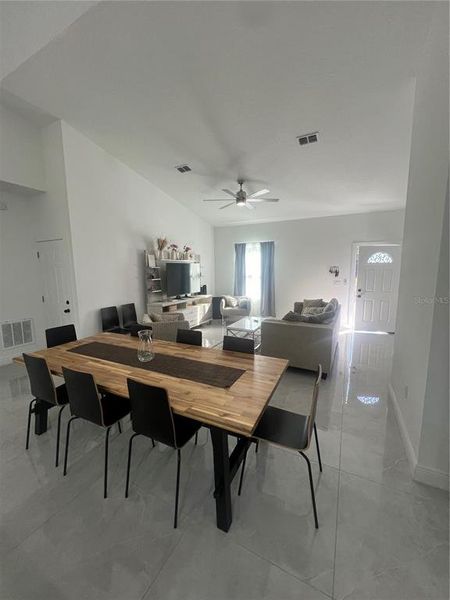 Furnished interior view inside a new home in , Orlando (Image 6).